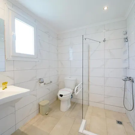 Aparthotel Aenaon 3*
